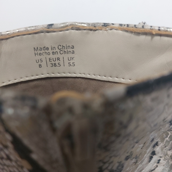 ALDO Snake Skin Print Bootie Size 8M - Picture 13 of 14
